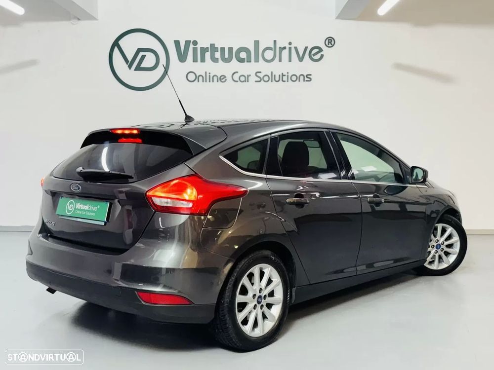 Ford Focus 1.5 TDCi Titanium - 6