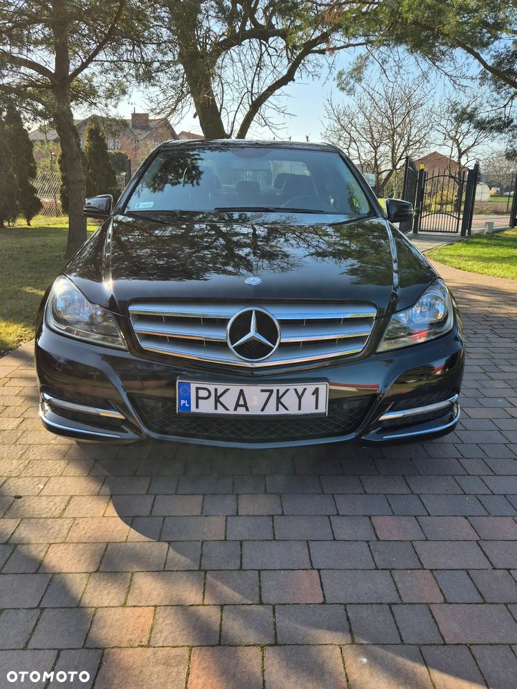 Mercedes-Benz Klasa C 180 (BlueEFFICIENCY) Avantgarde - 2