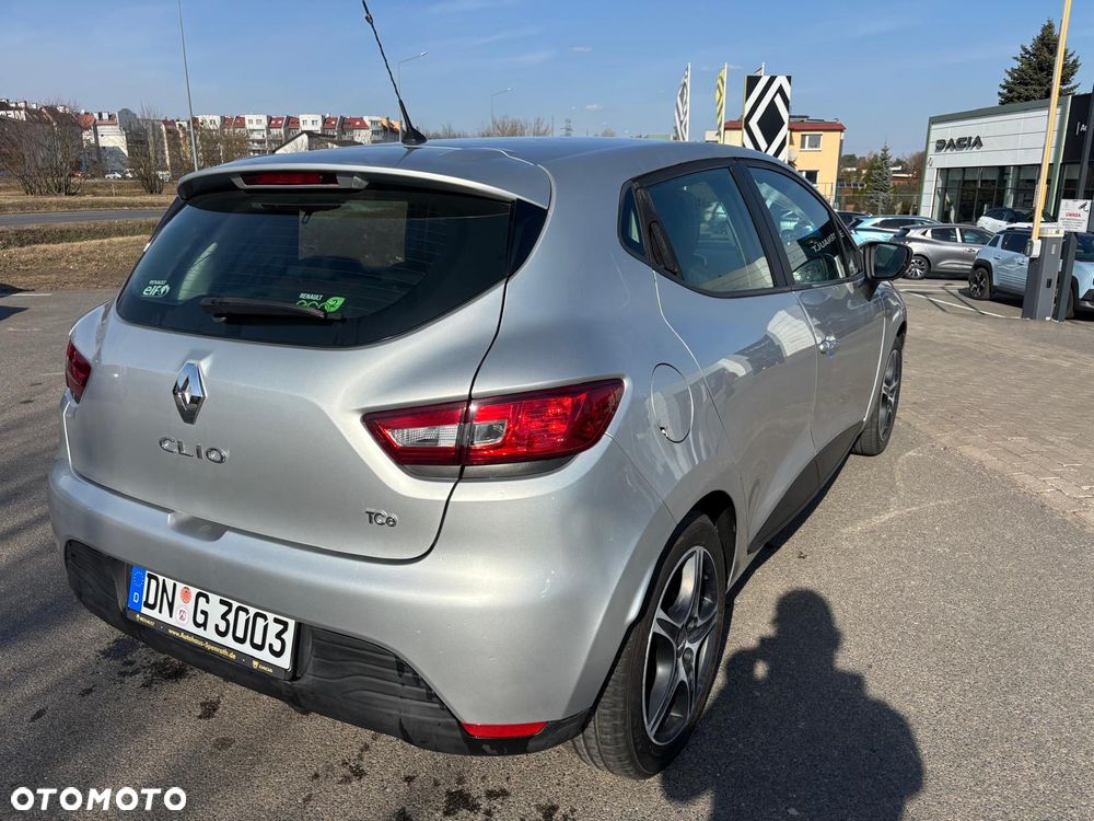 Renault Clio TCe 90 Paris - 7