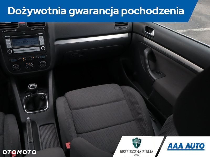 Volkswagen Jetta - 10