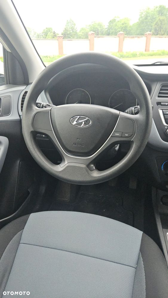 Hyundai i20 blue 1.2 YES Gold - 27