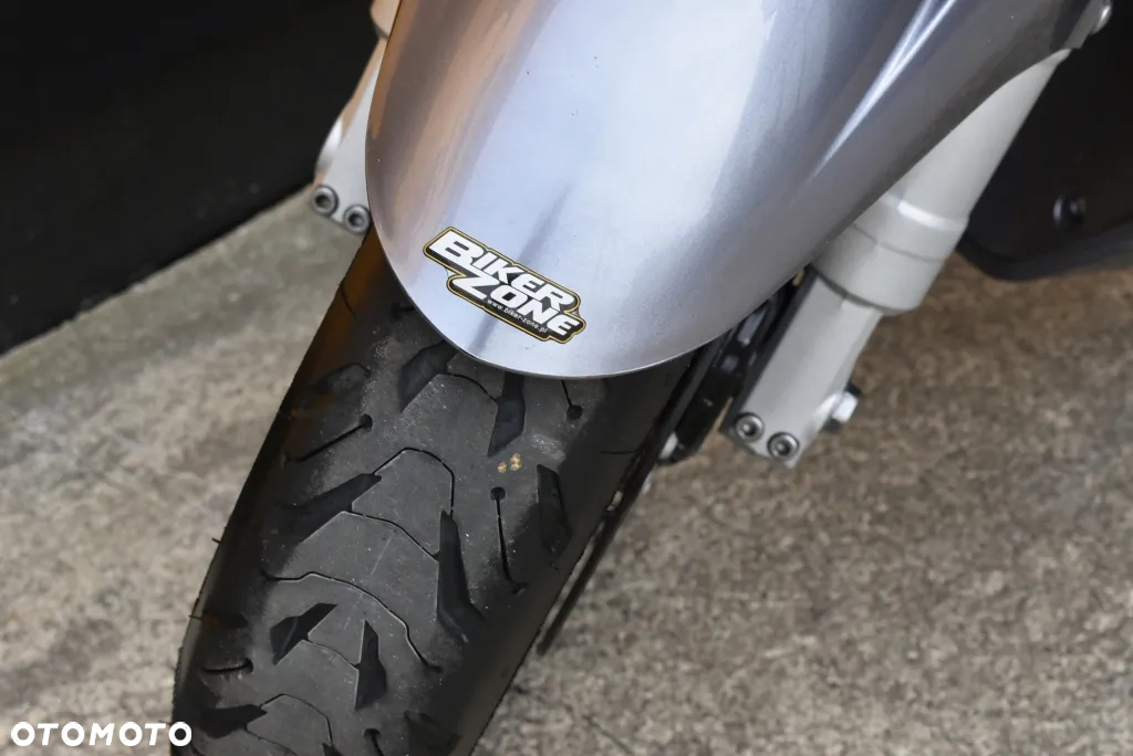 Yamaha FJR - 25