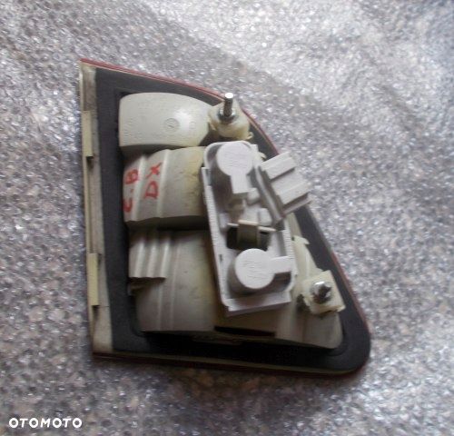 MERCEDES B KLASA W245 PRAWA TYLNA LAMPA KLAPA ORYGINAŁ - 3