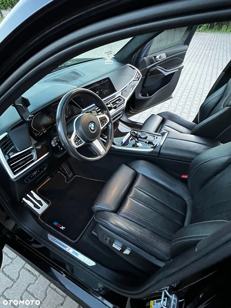 BMW X7 xDrive40i - 11