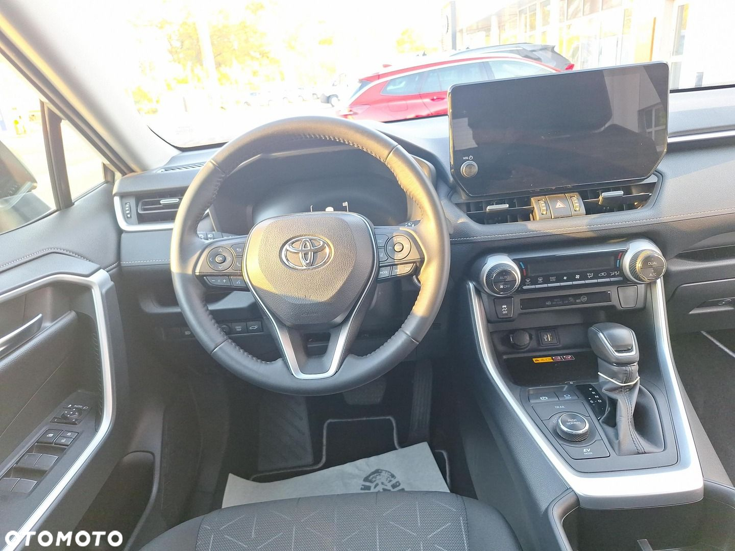 Toyota RAV4 - 12