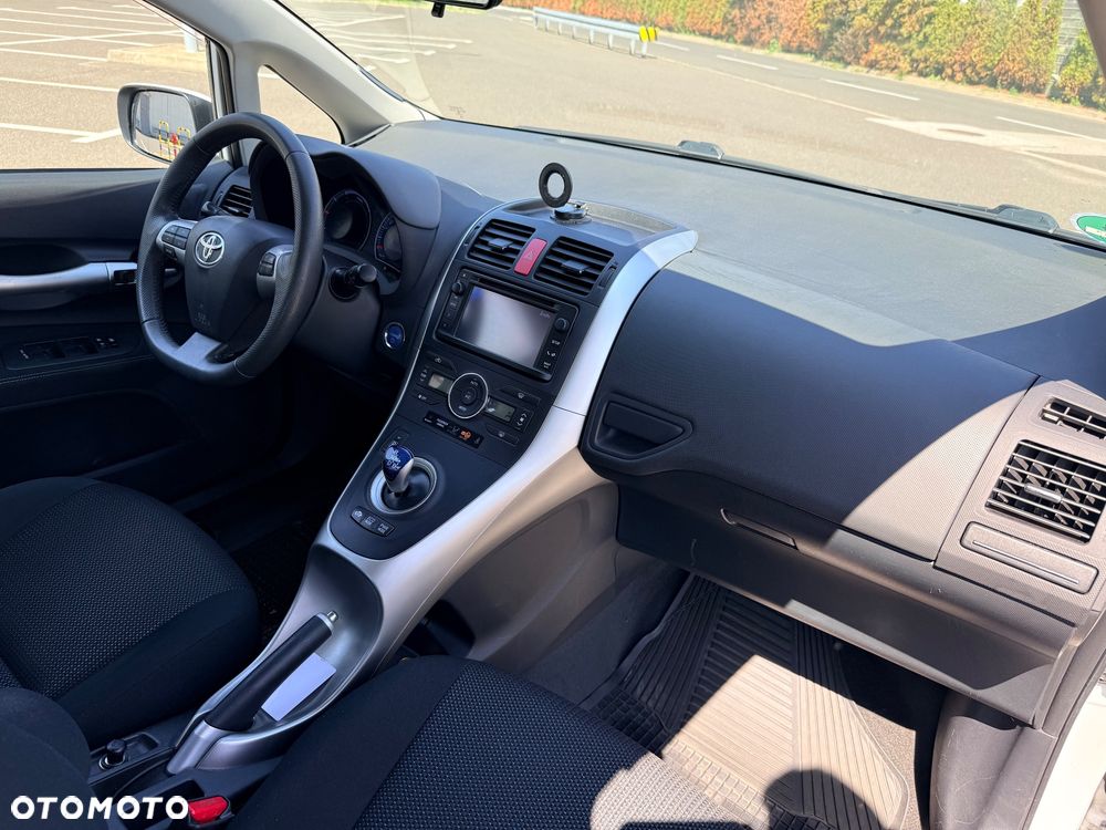 Toyota Auris - 26