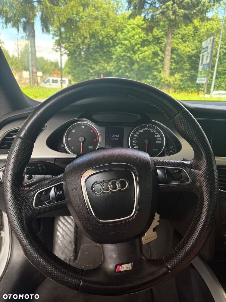 Audi A4 Avant 2.0 TDI - 10