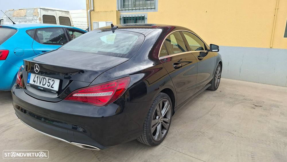 Mercedes-Benz CLA 180 - 4