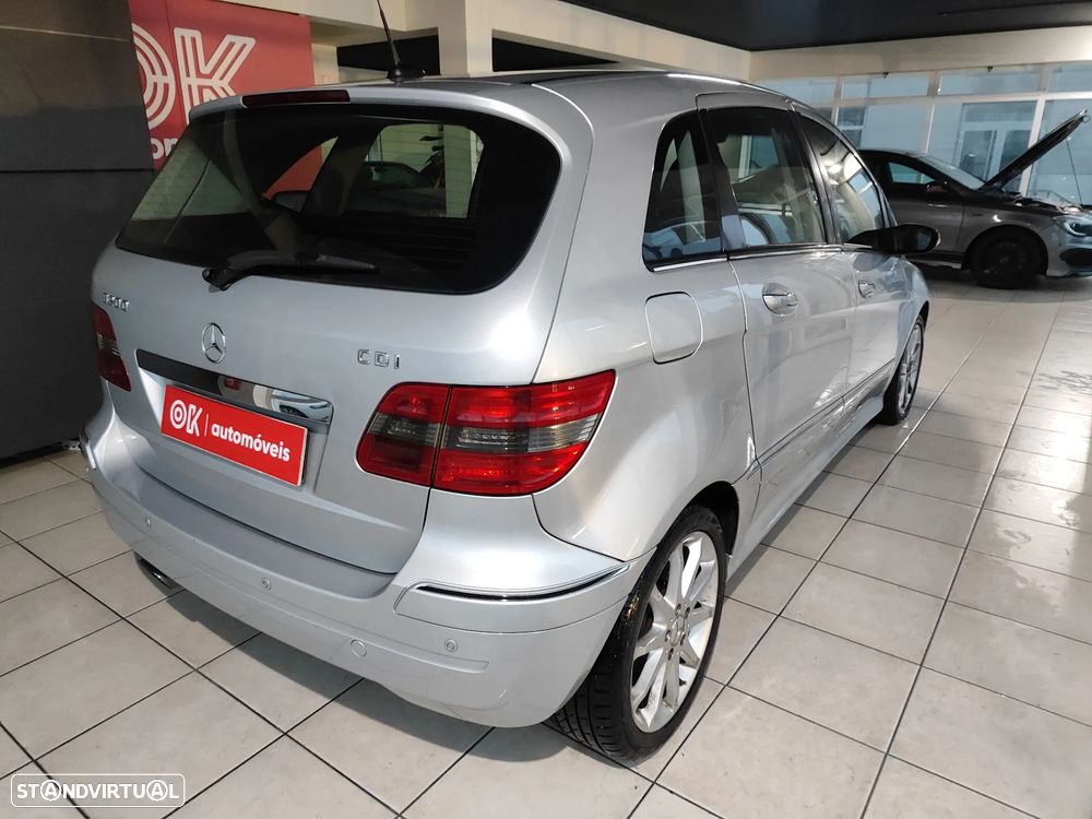 Mercedes-Benz B 200 CDI - 10