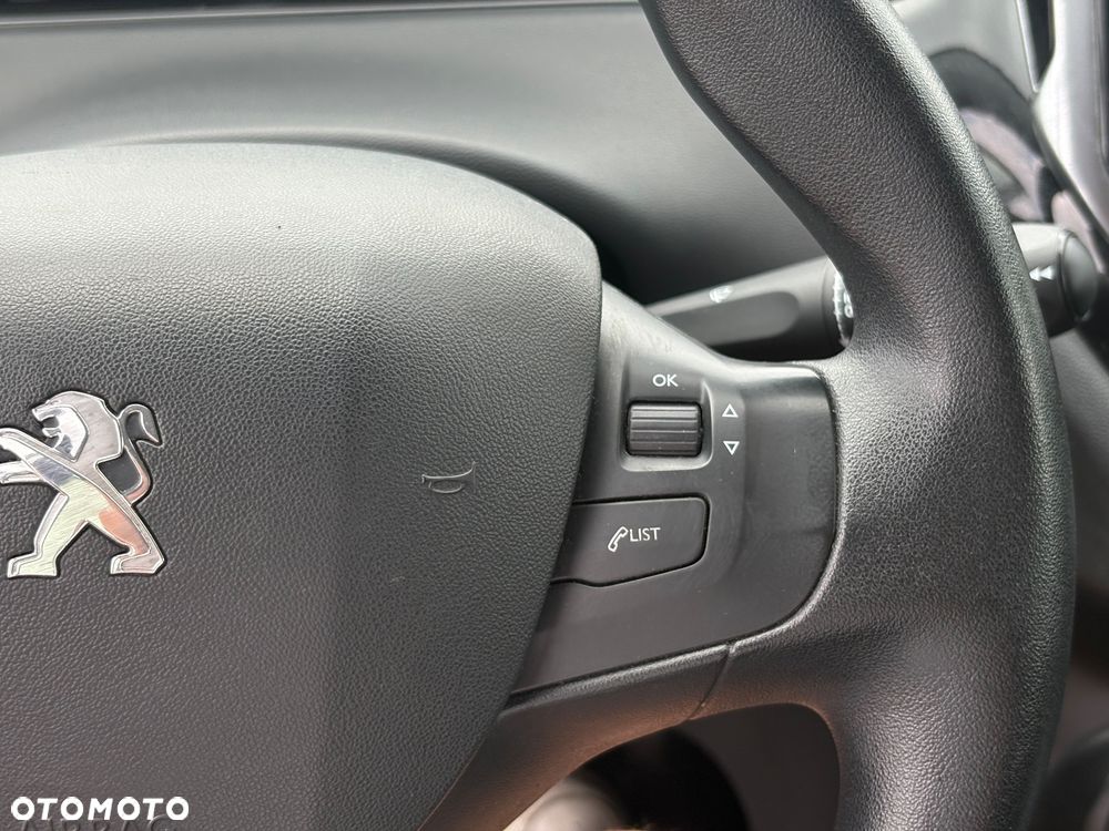 Peugeot 208 1.2 PureTech Active - 16