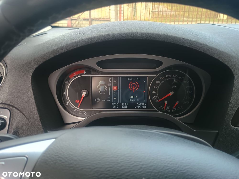 Ford Galaxy 2.0 TDCi Ghia - 17