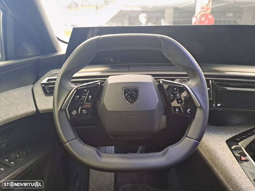 Peugeot 5008 1.2 Hybrid Allure e-DCS6 - 10