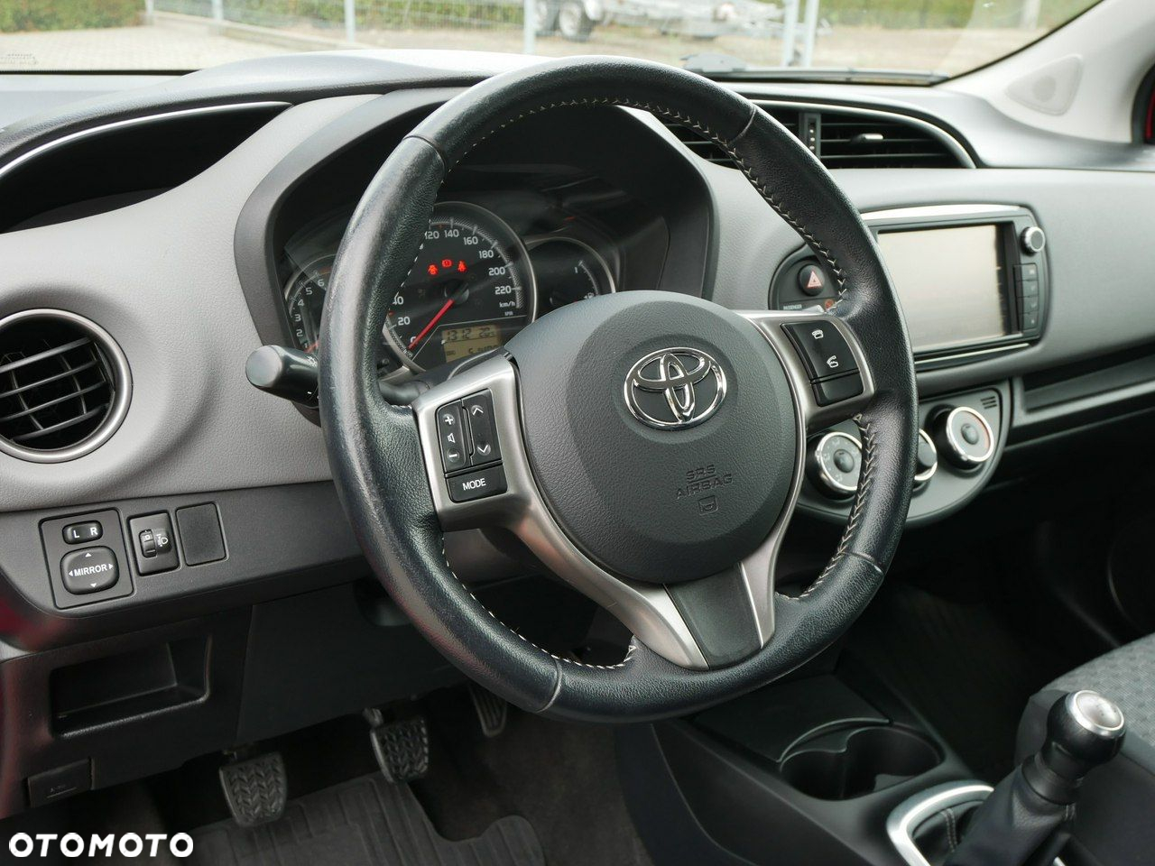 Toyota Yaris 1.0 Active EU6 - 14
