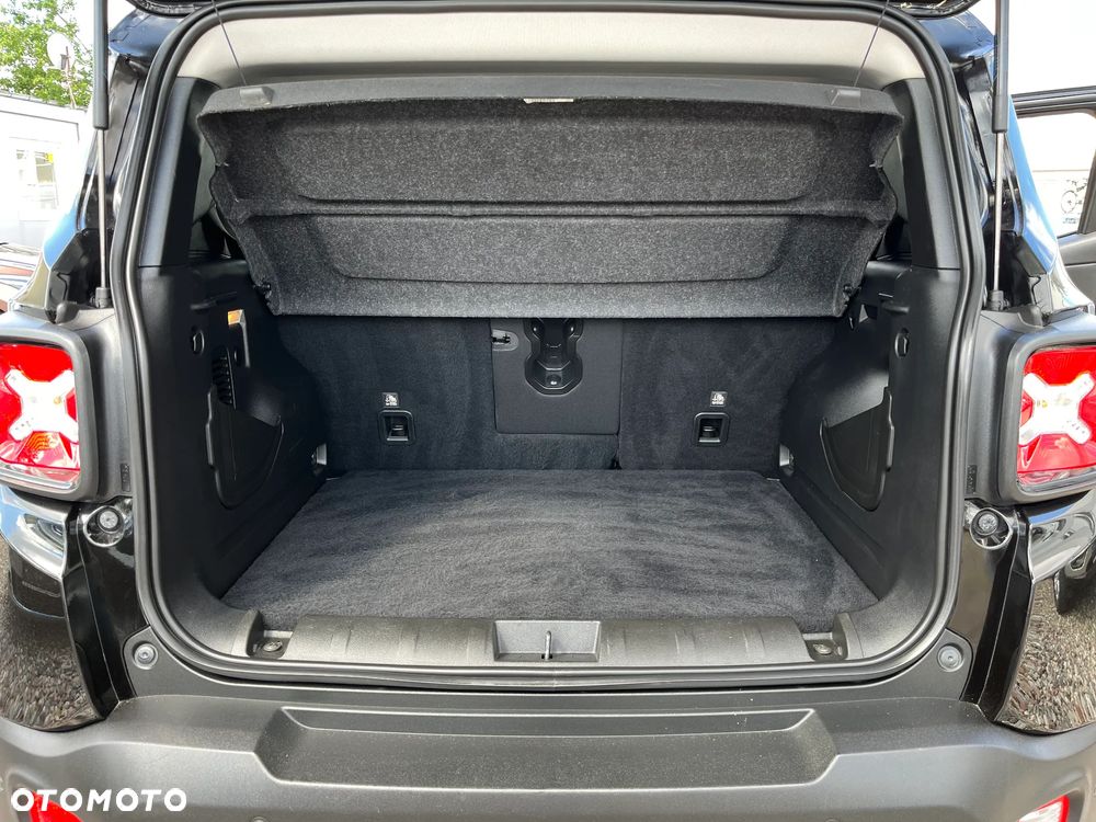 Jeep Renegade - 40
