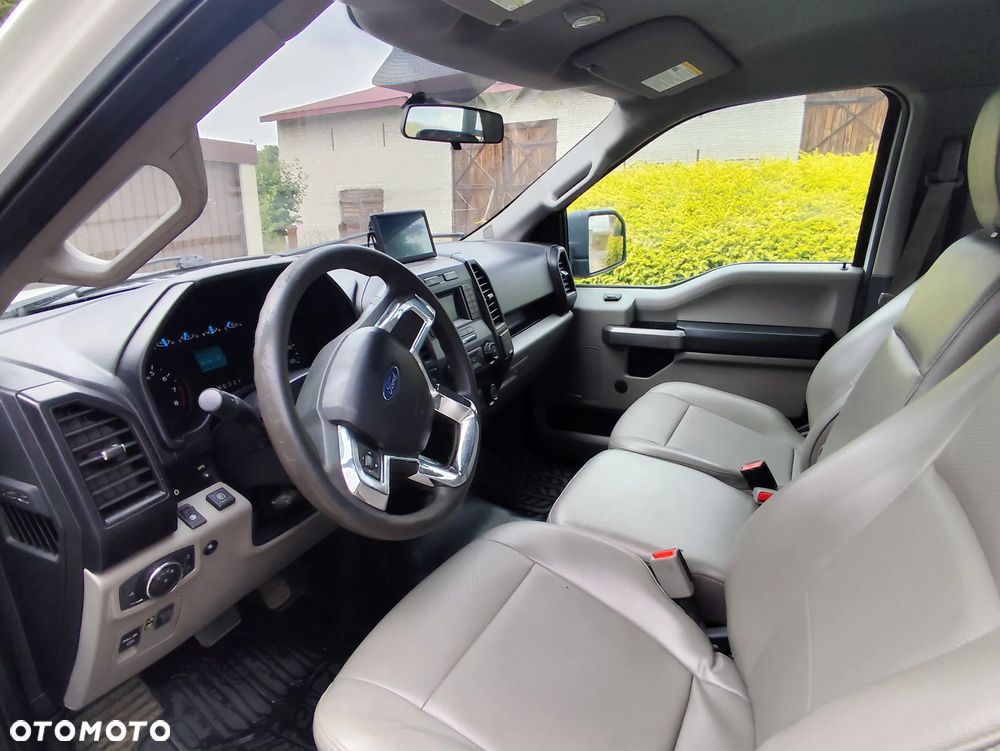 Ford F150 - 6