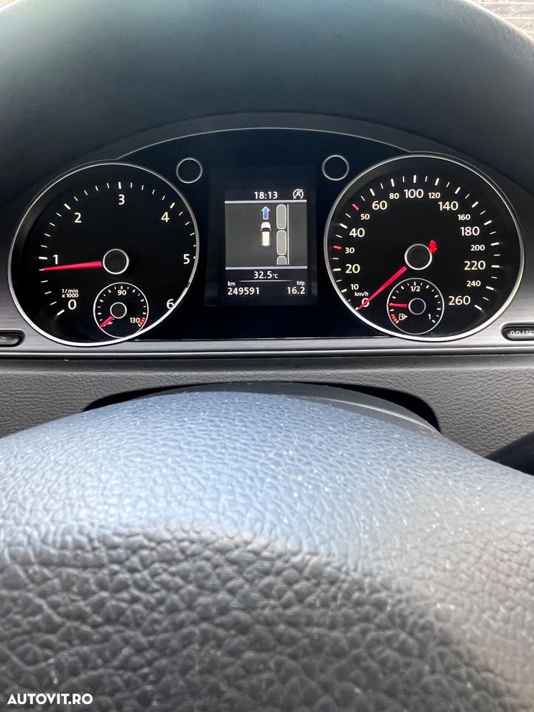 Volkswagen Passat - 9