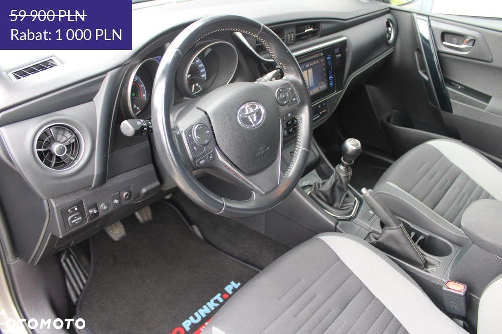 Toyota Auris - 16