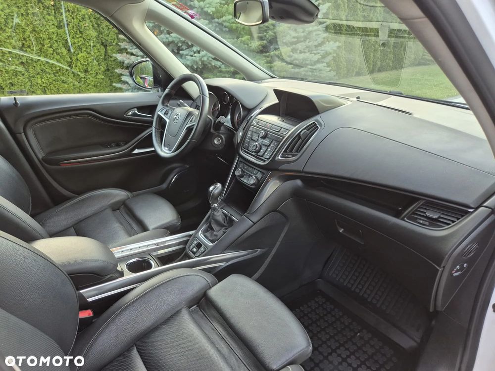 Opel Zafira 2.0 D (CDTI ecoFLEX) Start/Stop Business Innovation - 10