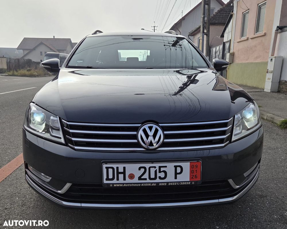 Volkswagen Passat Variant 2.0 TDI Highline Aut - 9