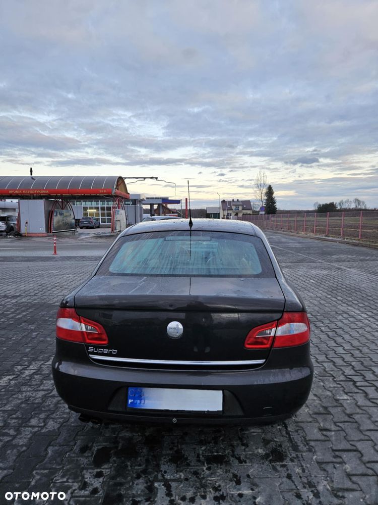 Skoda Superb 1.8 TSI Platinum DSG - 5