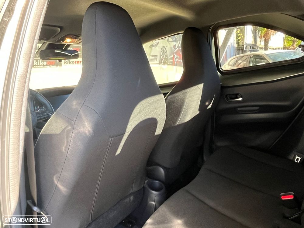 Toyota Aygo X 1.0 Pulse CVT - 44