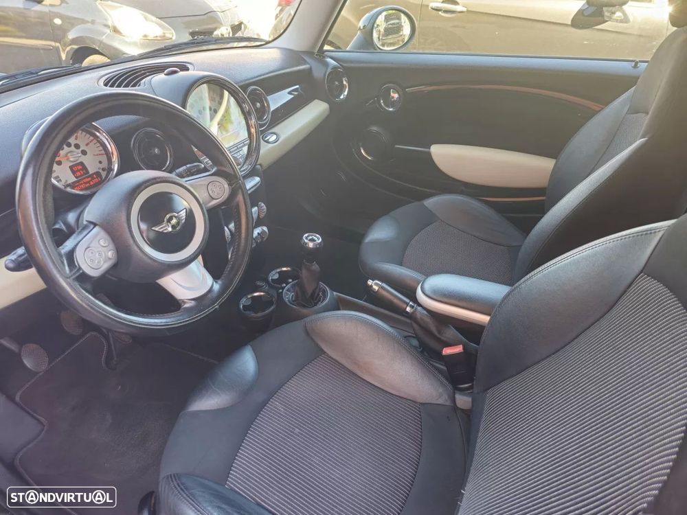 MINI Clubman Cooper D - 7