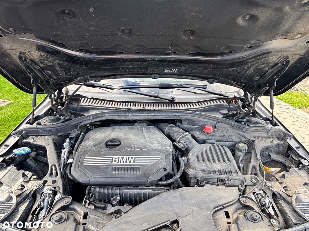 BMW Seria 2 218i - 5