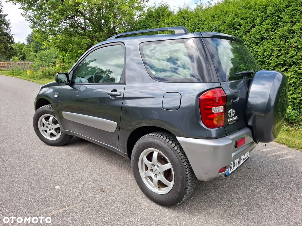Toyota RAV4 4x2 - 4