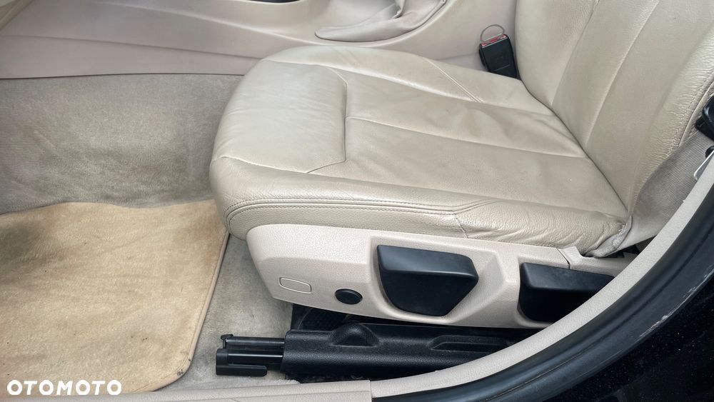 BMW Seria 3 316d - 14