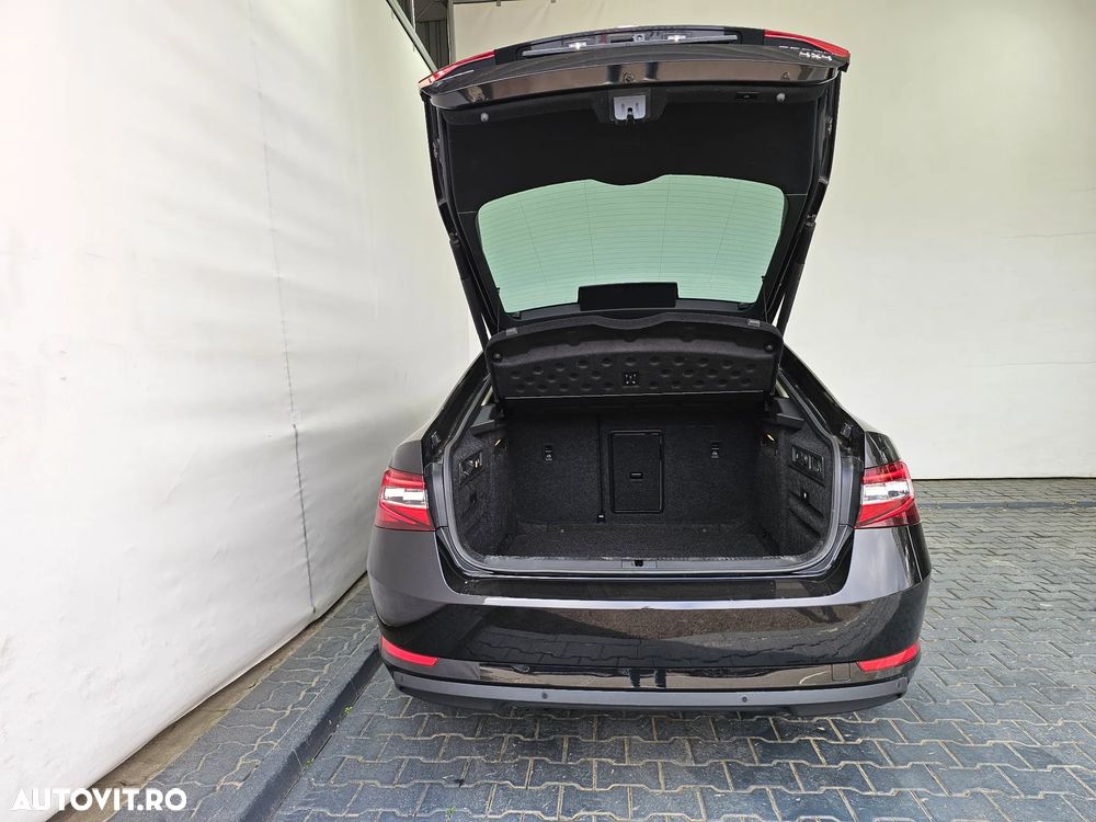 Skoda Superb 2.0 TDI 4X4 DSG Style - 26