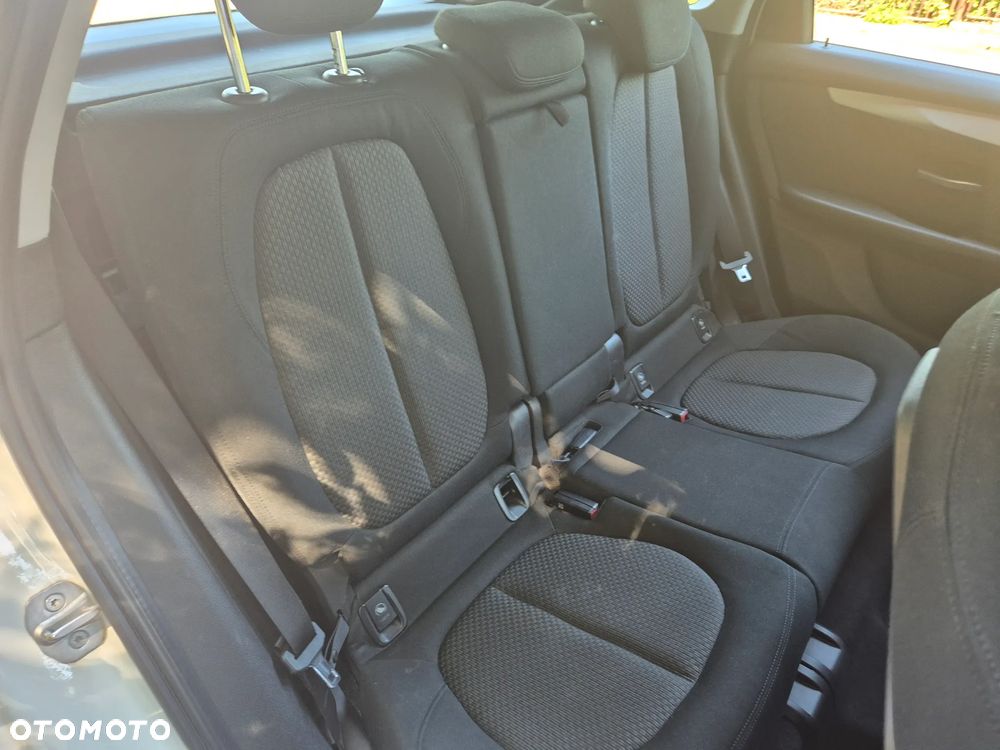 BMW Seria 2 218d Advantage - 15
