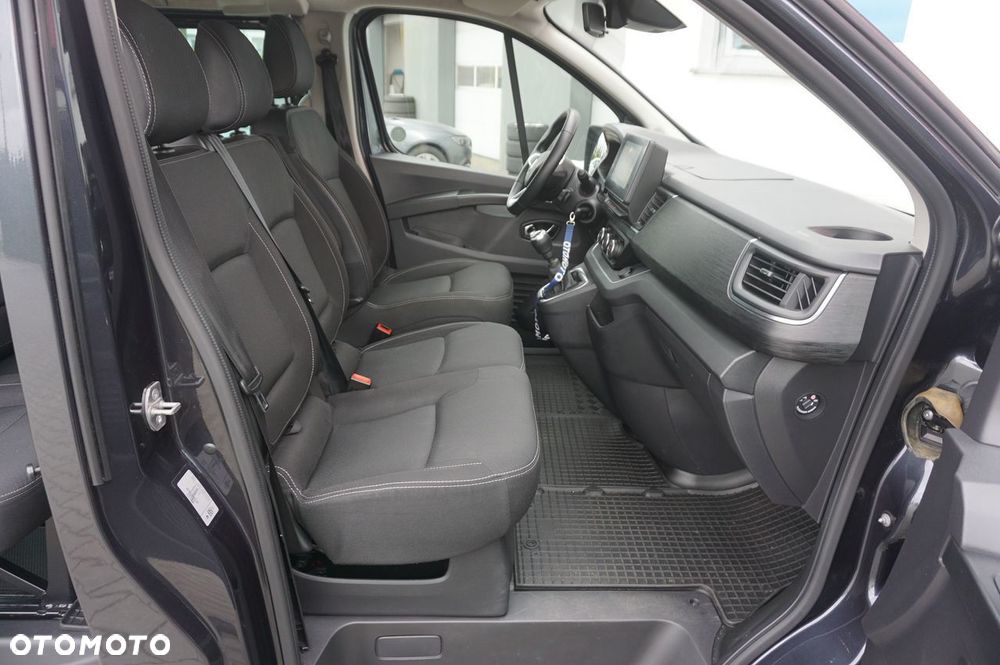 Renault Trafic 2.0 dCi - 17