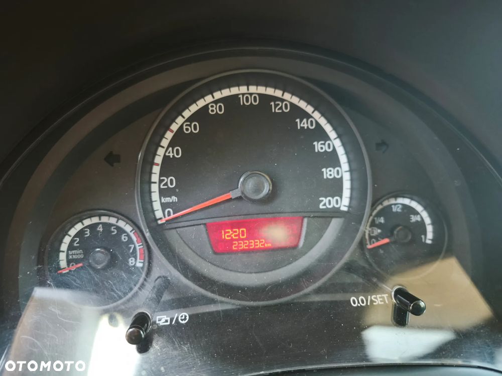 Volkswagen up! 1.0 move - 32