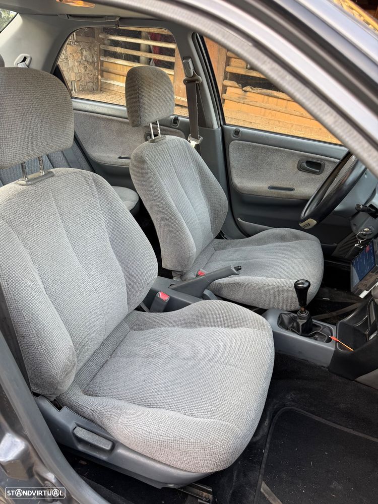 Honda Civic 1.6 ESi - 6