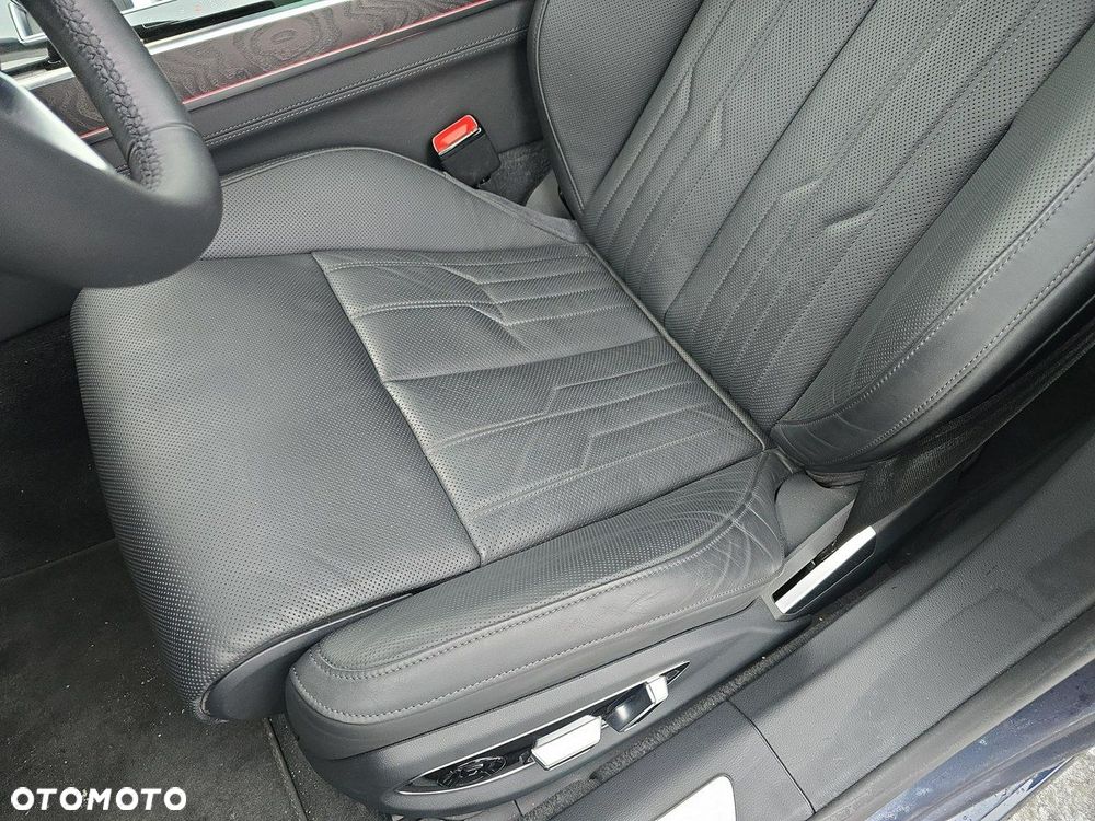 Audi A8 L 50 TDI quattro tiptronic - 12