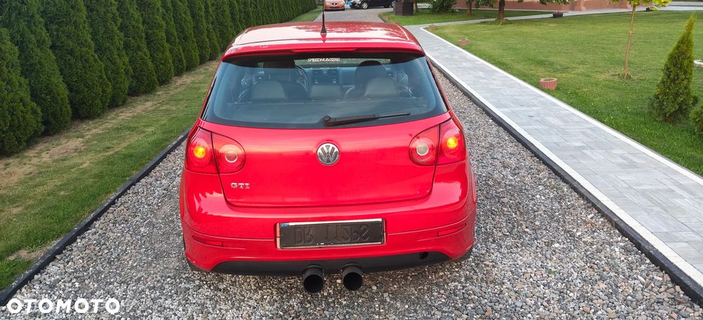Volkswagen Golf - 8