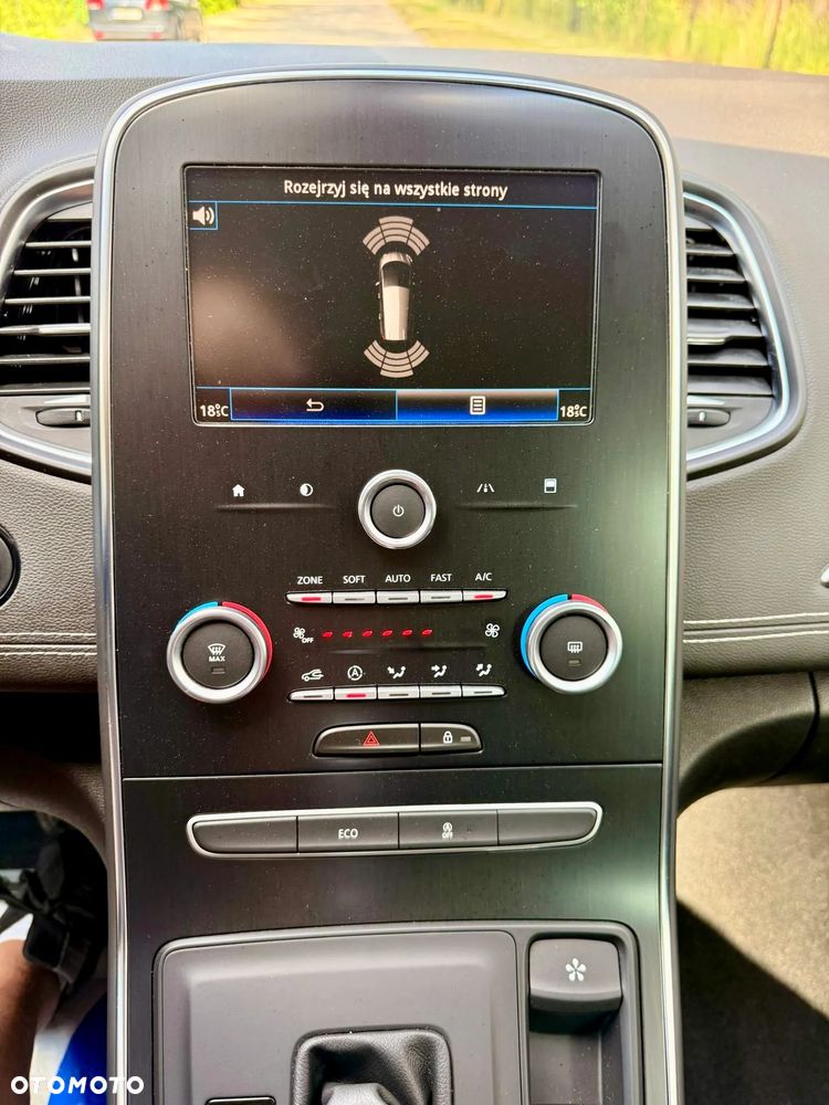 Renault Grand Scenic TCe 140 GPF EDC INTENS - 14