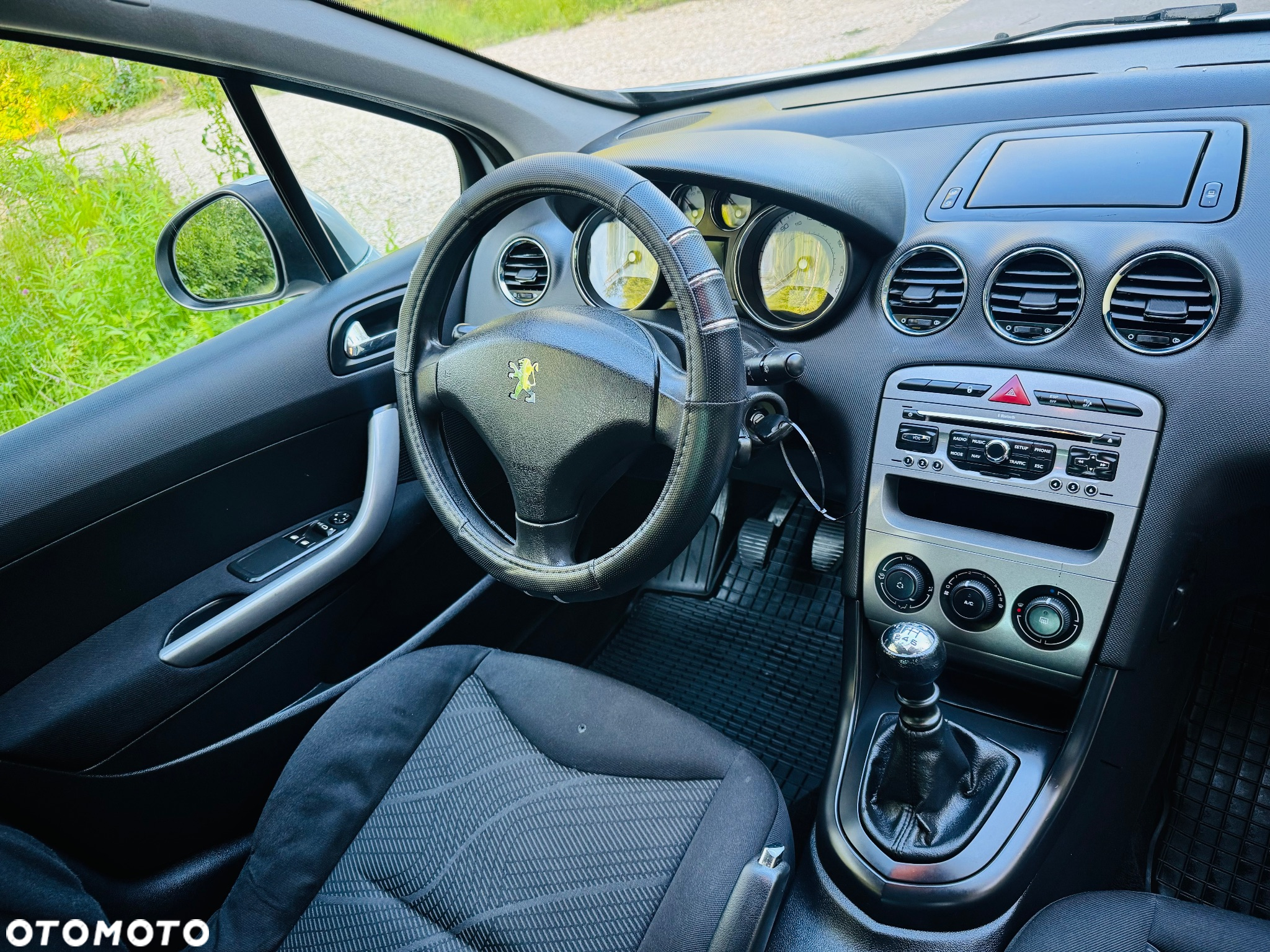 Peugeot 308 HDi FAP 110 Premium - 11