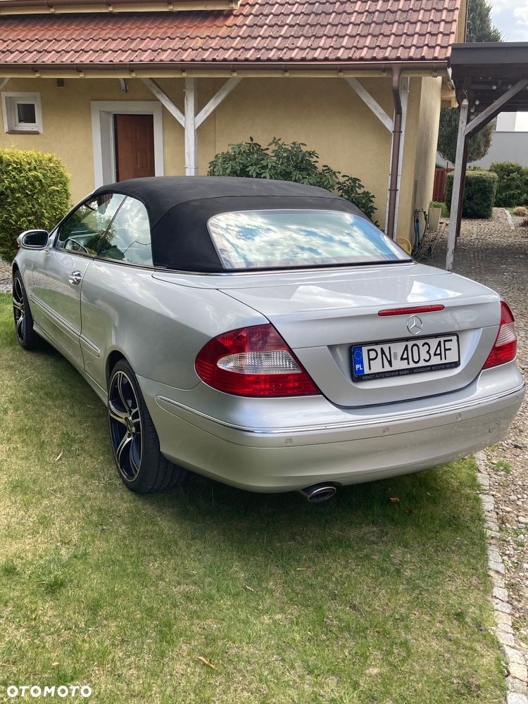 Mercedes-Benz CLK - 4
