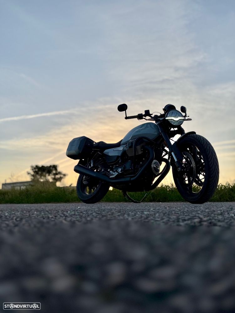 Moto Guzzi V7 Sport - 22