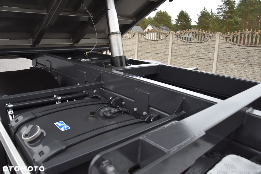 Scania P250 WERSJA OFFROAD / WYWROTKA 3-STRONNA / BLOKADA MOSTU / TYŁ RESOER / P.NOWA / 18 TYŚ KM PRZEBIEGU! / SALON PL / - 22