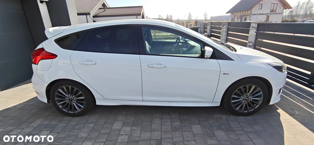 Ford Focus 1.0 EcoBoost ST-Line ASS - 4