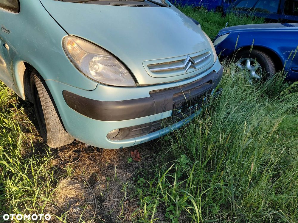 Części CITROEN C4 PICASSO 2.0HDI 2002r. ZDERZAK PRZÓD KNBC - 1