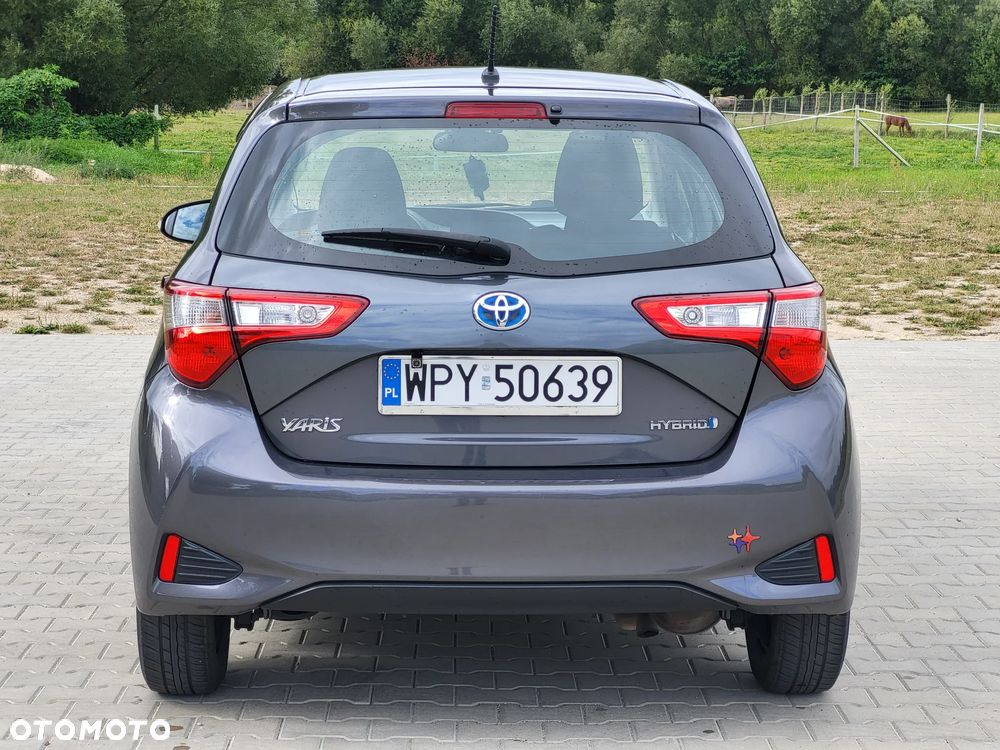 Toyota Yaris - 11