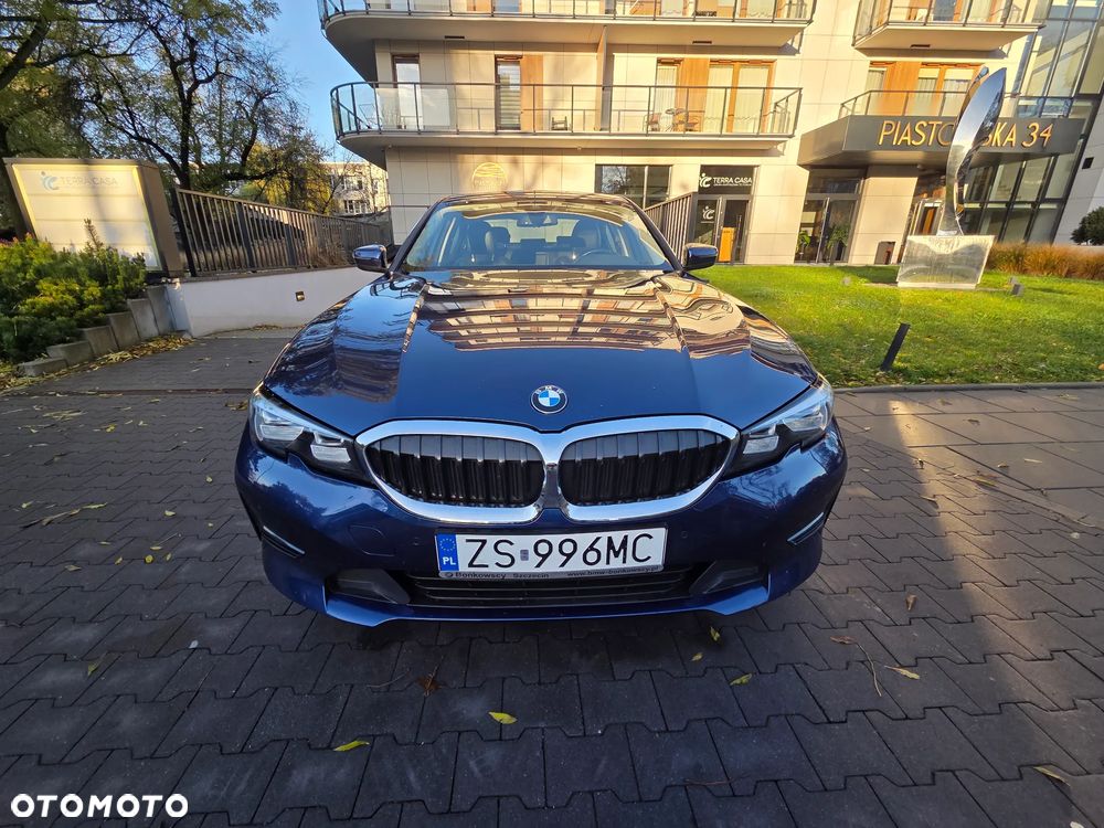 BMW Seria 3 320i xDrive - 15