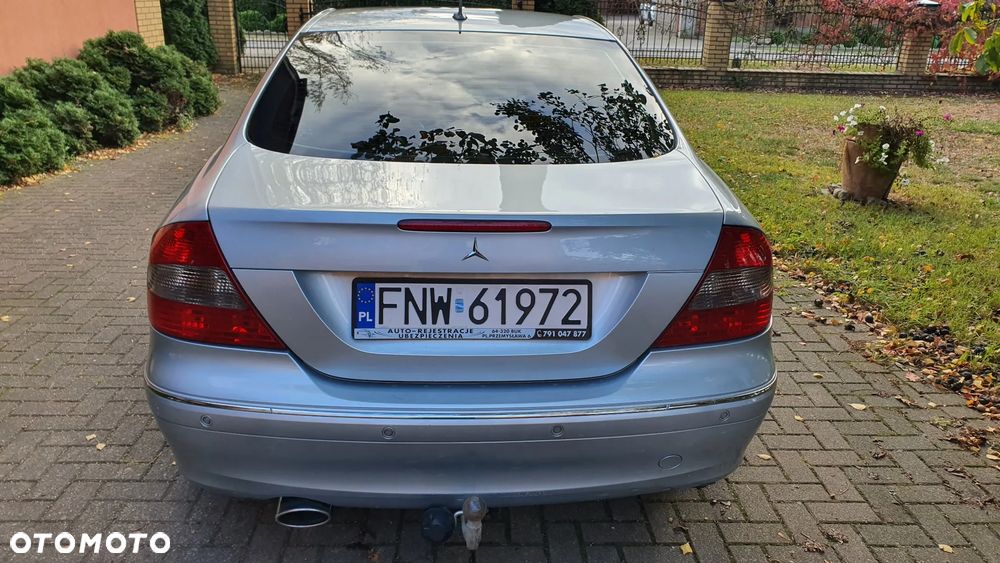 Mercedes-Benz CLK - 8