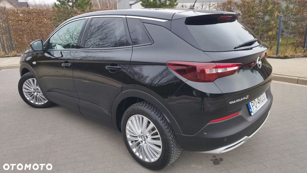 Opel Grandland X 1.2 T GPF Design Line S&S - 4