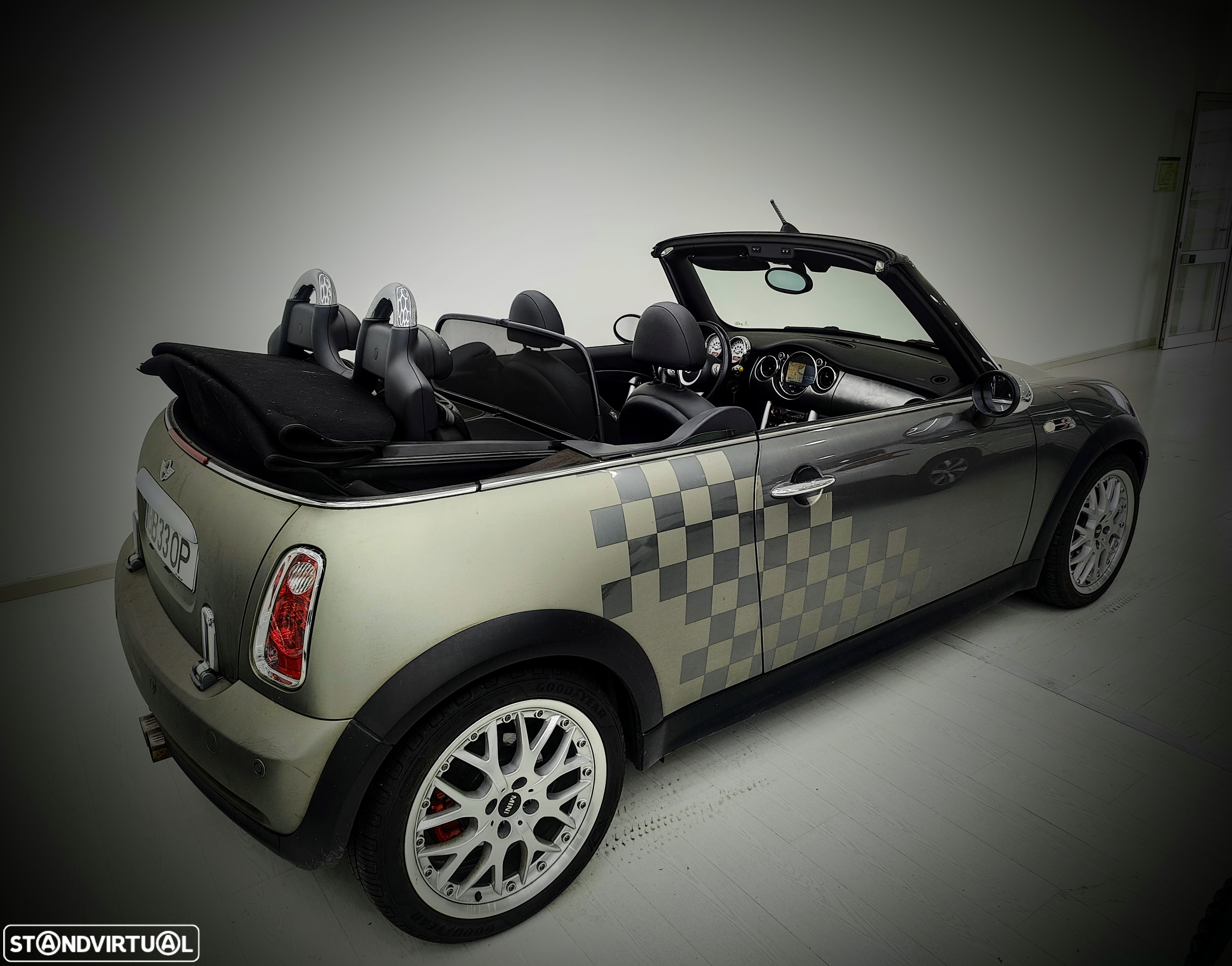MINI Cabrio Cooper S - 12