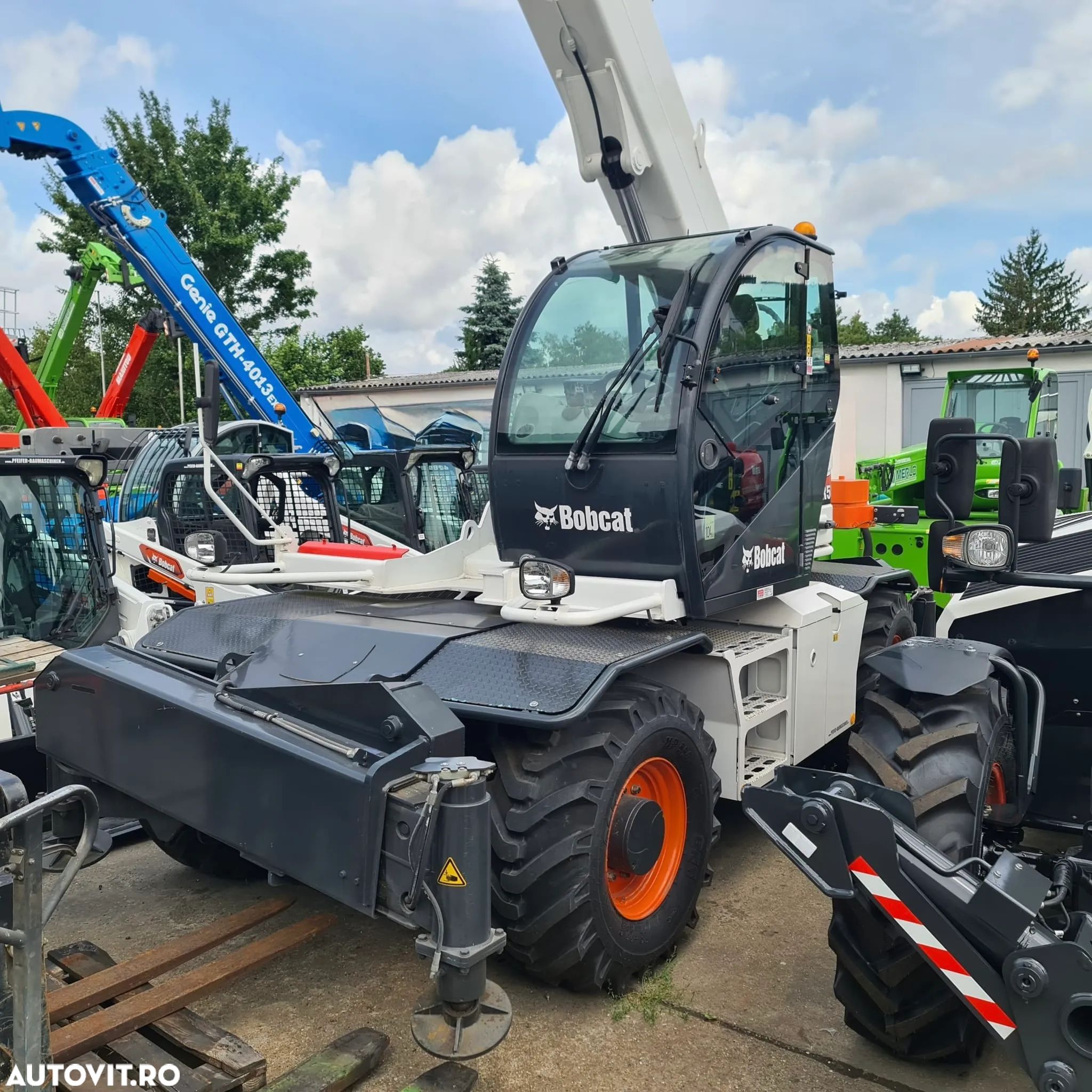 Bobcat Manitou MRT 21m - 5Tone - 1