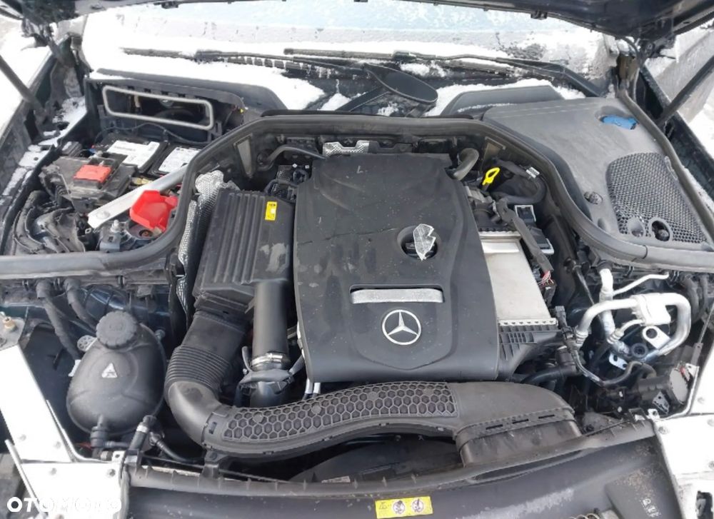 Mercedes-Benz Klasa E 300 9G-TRONIC AMG Line - 14